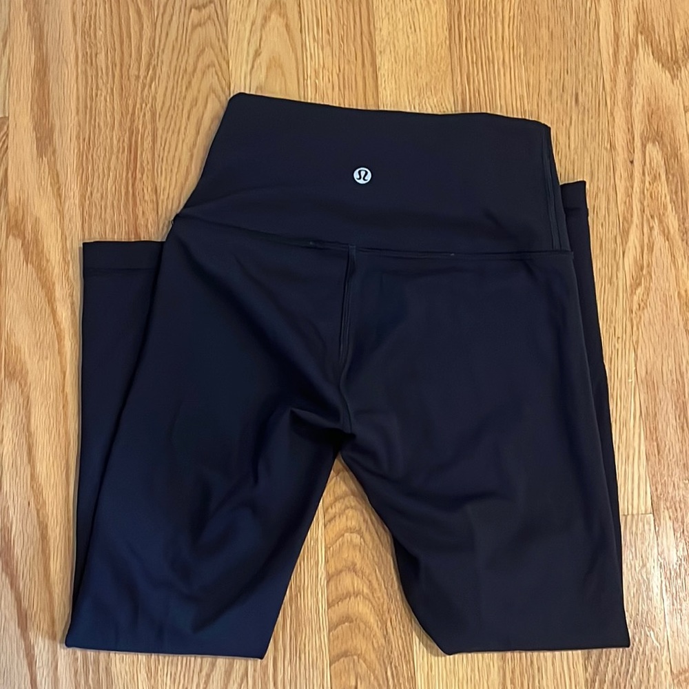 Lululemon cropped leggings size 2. Black